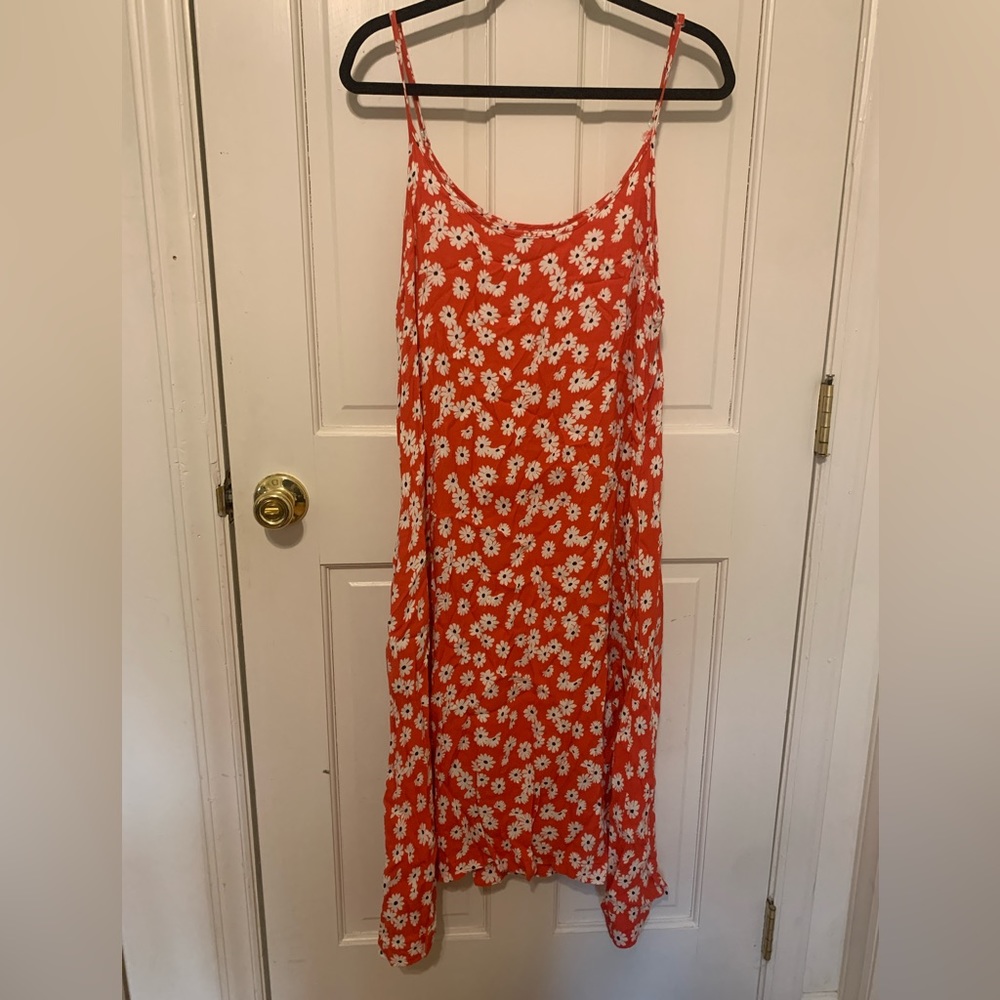 Tuesday of California/Tuesday Bassen LA strappy 90s floral dress
